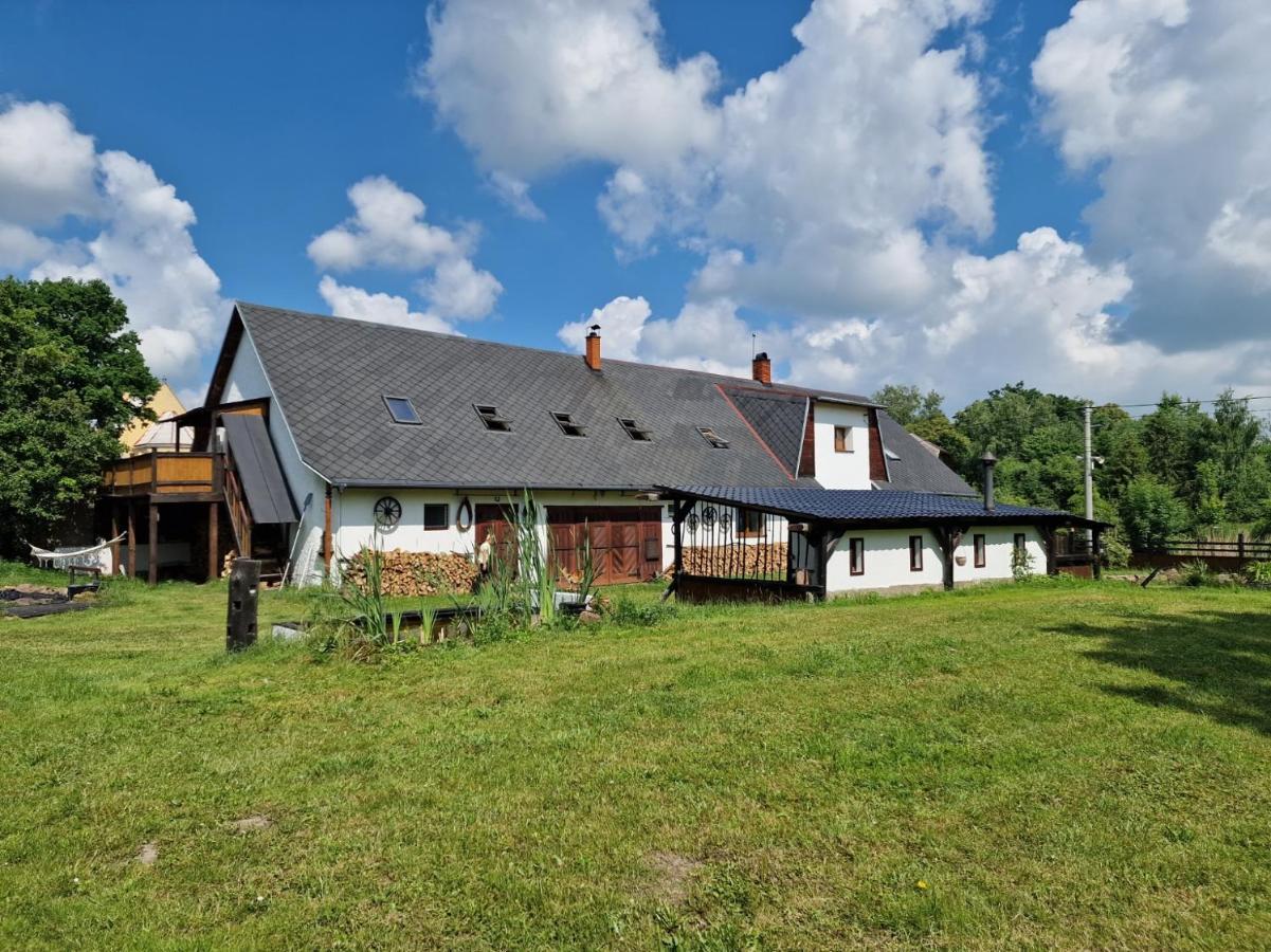 Premyslovsky Dvur Apartment Slezske Pavlovice Екстериор снимка